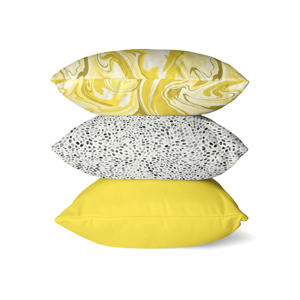 Curated Sofa Pillow Set "Claire" in Illuminating - Melissa Colson