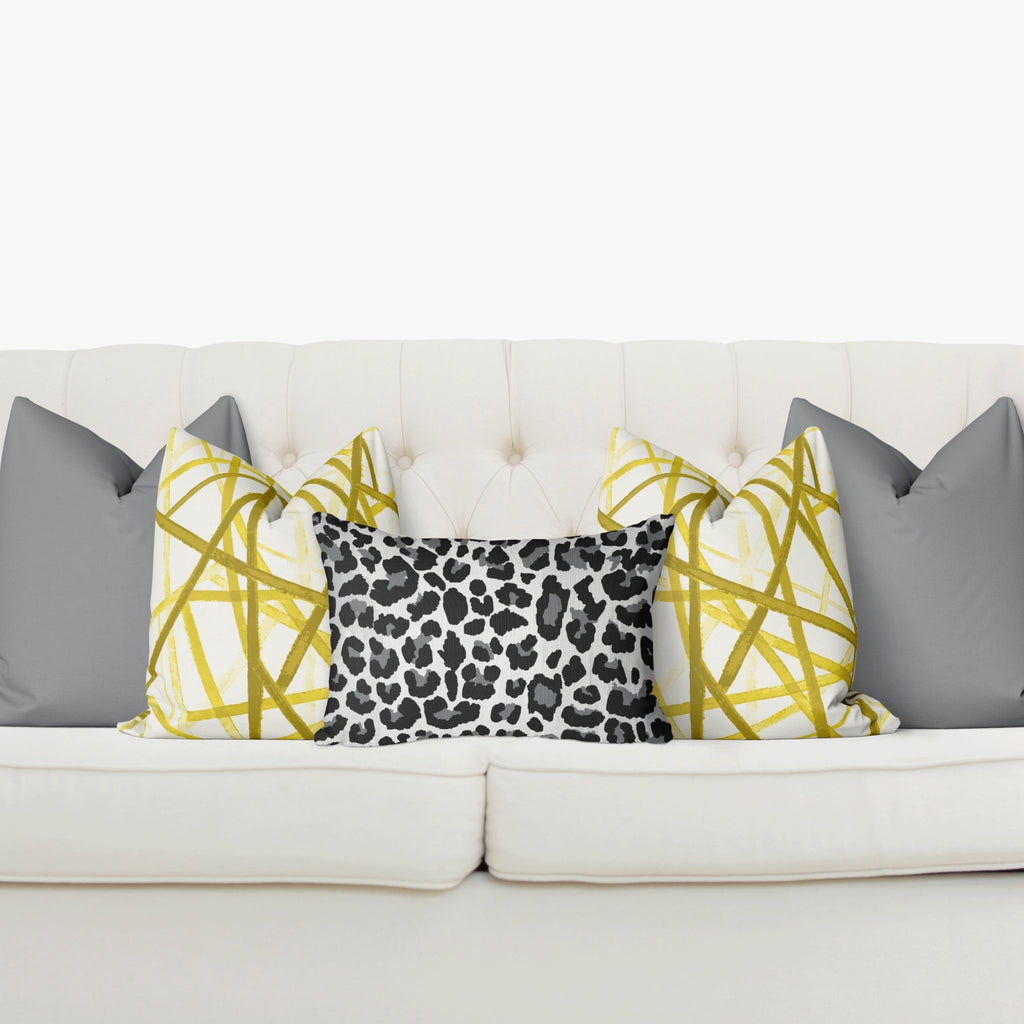 Curated Sofa Pillow Set "Zoe" in Ultimate Gray - Melissa Colson